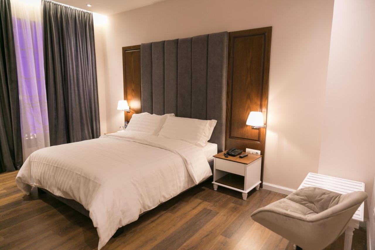 Arberia Palace Hotel Fushe Milot Екстер'єр фото