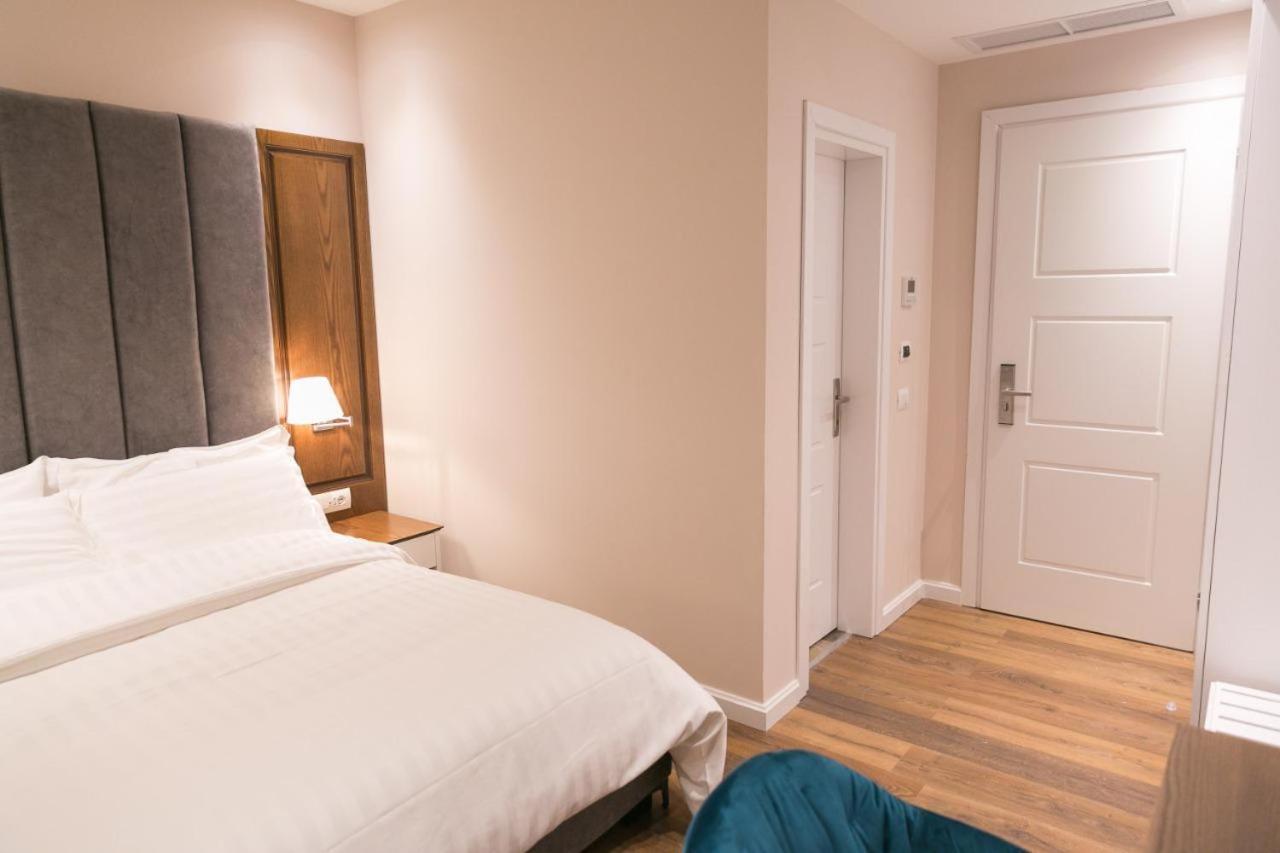 Arberia Palace Hotel Fushe Milot Екстер'єр фото
