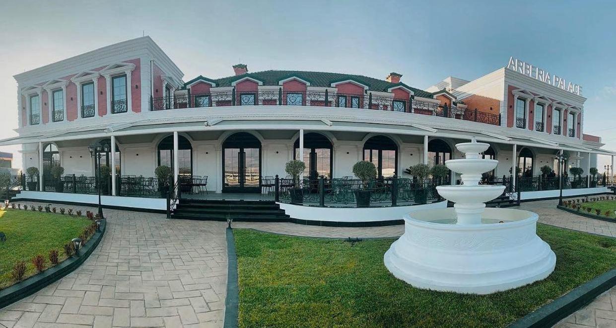 Arberia Palace Hotel Fushe Milot Екстер'єр фото