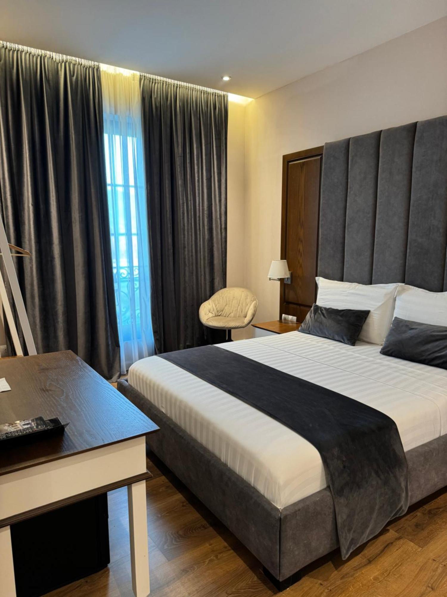 Arberia Palace Hotel Fushe Milot Екстер'єр фото