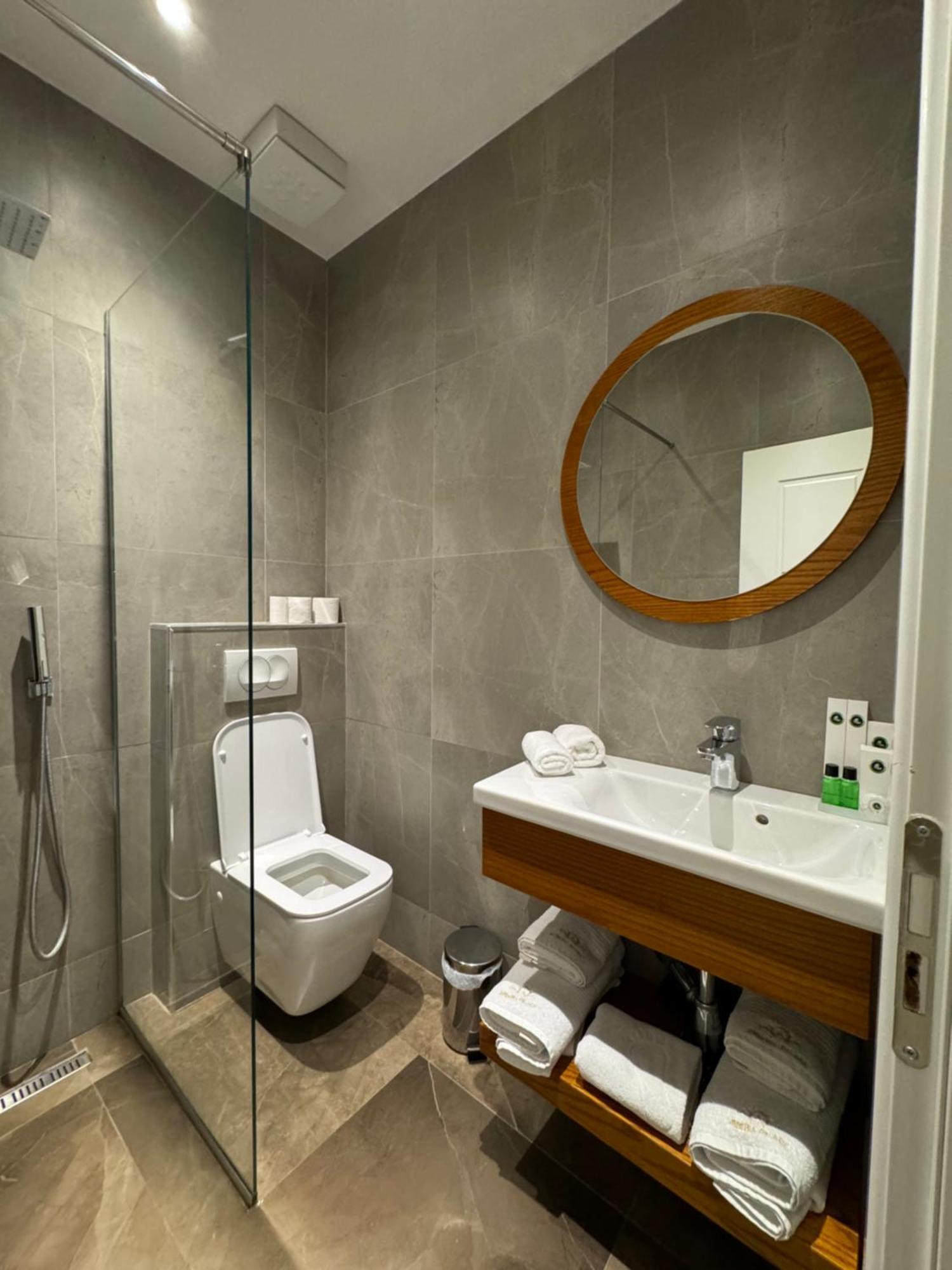 Arberia Palace Hotel Fushe Milot Екстер'єр фото