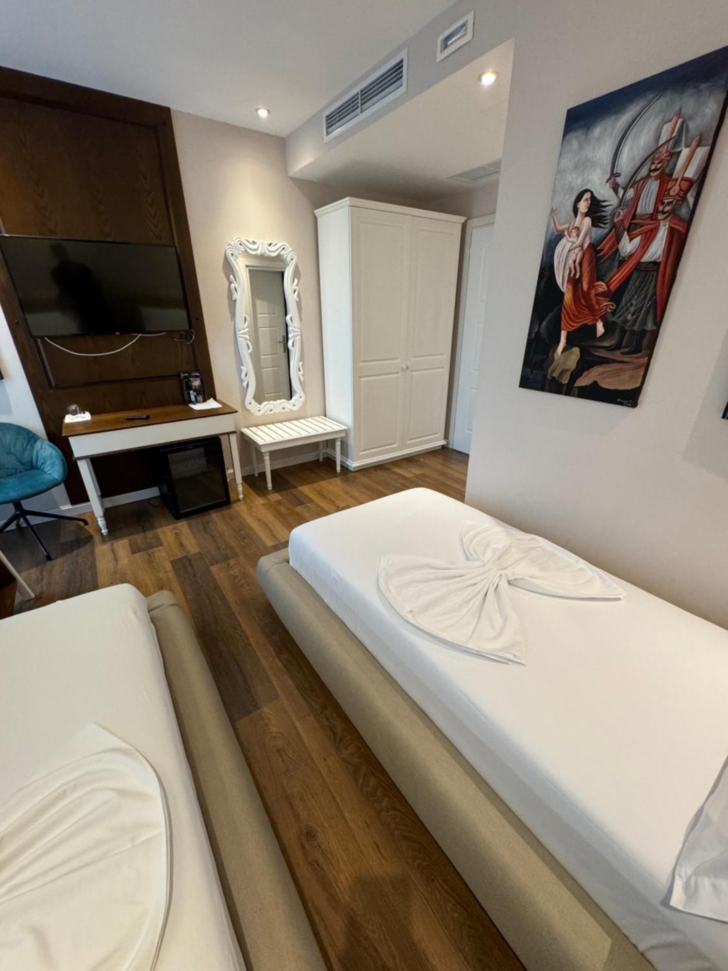 Arberia Palace Hotel Fushe Milot Екстер'єр фото